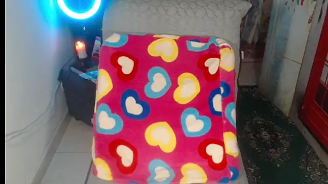 Milf Valeria online show from 10.24.25