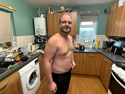 Snapshot of Dilfcam101 chatting on 12.17.25 Dilfcam101 online show from 12.17.25