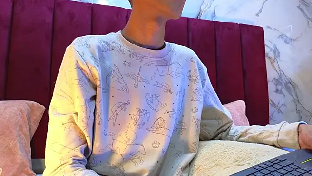 Snapshot of PrincePoppy chatting on 02.02.26 PrincePoppy online show from 02.02.26