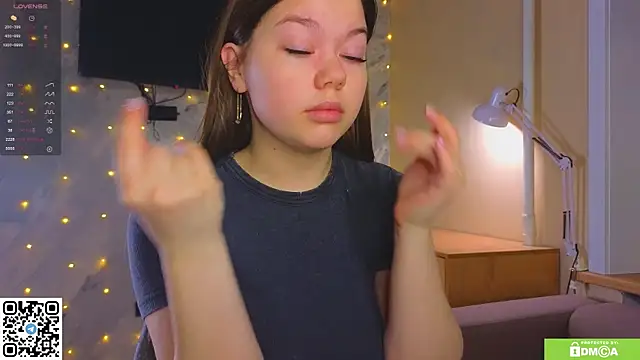 Snapshot of miss_bubbles_ chatting on 02.25.26 miss bubbles online show from 02.25.26