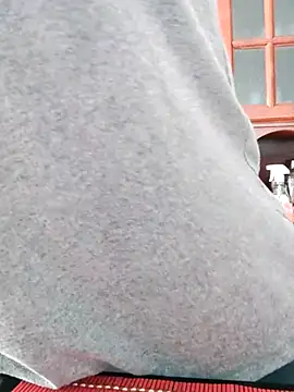 Bradd 32 online show from 10.25.25