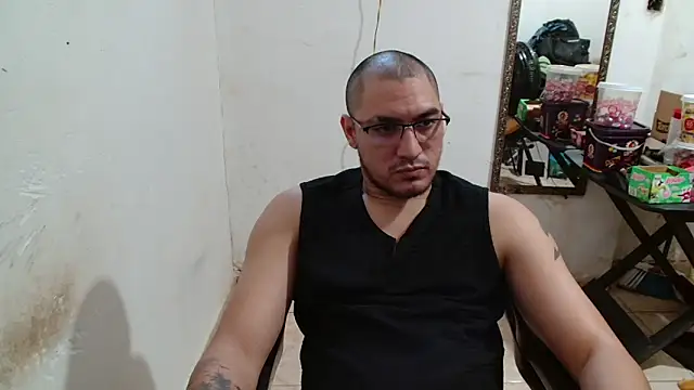 Snapshot of Leonino231 chatting on 09.24.25 Leonino231 online show from 09.24.25