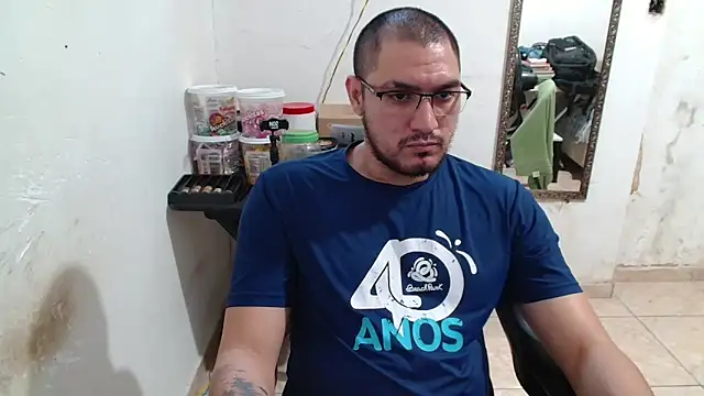 Snapshot of Leonino231 chatting on 10.02.25 Leonino231 online show from 10.02.25