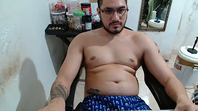 Snapshot of Leonino231 chatting on 10.11.25 Leonino231 online show from 10.11.25