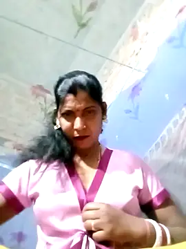 Snapshot of Savita992 chatting on 02.16.26 Savita992 online show from 02.16.26