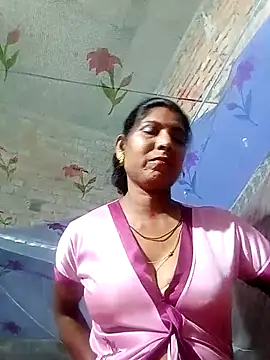 Snapshot of Savita992 chatting on 02.21.26 Savita992 online show from 02.21.26