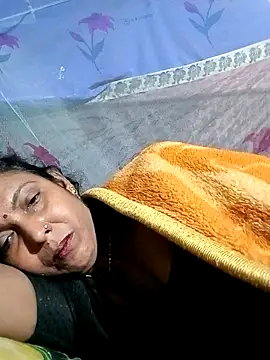 Snapshot of Savita992 chatting on 02.25.26 Savita992 online show from 02.25.26