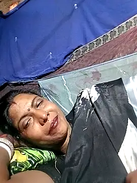 Snapshot of Savita992 chatting on 02.28.26 Savita992 online show from 02.28.26