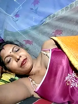 Snapshot of Savita992 chatting on 02.28.26 Savita992 online show from 02.28.26