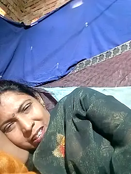 Snapshot of Savita992 chatting on 03.01.26 Savita992 online show from 03.01.26