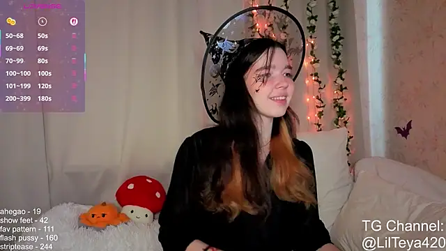 little Teya online show from 10.15.25