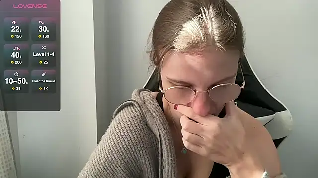 BustyKellyXXX online show from 11.24.25