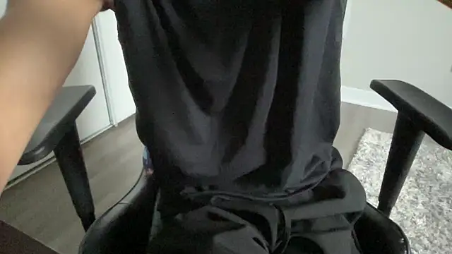 Snapshot of 0xdeexnutz chatting on 10.23.25 0xdeexnutz online show from 10.23.25