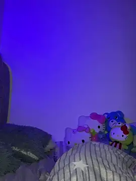 Snapshot of Maddy_w chatting on 10.31.25 Maddy w online show from 10.31.25