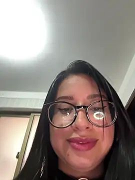 Snapshot of lucy_grey25 chatting on 04.14.26 lucy grey25 online show from 04.14.26
