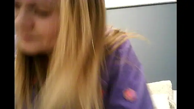 Snapshot of Ginger-bb chatting on 12.03.25 Ginger-bb online show from 12.03.25