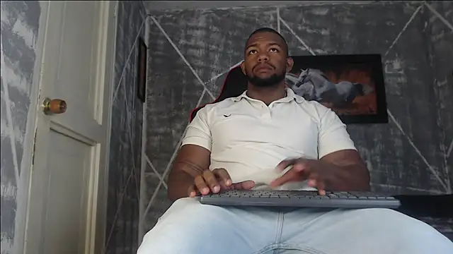 Snapshot of big_blackmen19 chatting on 09.18.25 big blackmen19 online show from 09.18.25