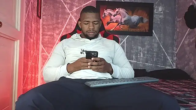 Snapshot of big_blackmen19 chatting on 10.11.25 big blackmen19 online show from 10.11.25