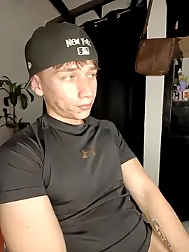 Logan sixxer online show from 09.16.25