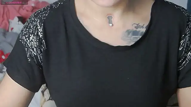 Snapshot of KatyNolann chatting on 10.17.25 KatyNolann online show from 10.17.25