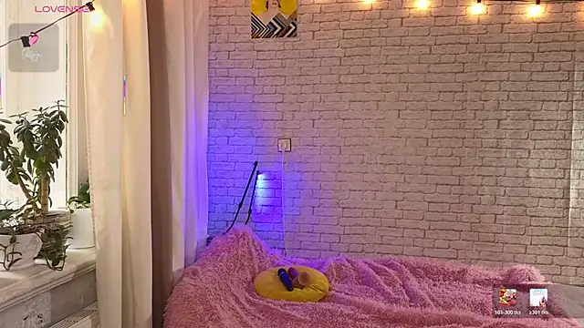 ReginaFoXXXy online show from 02.10.26