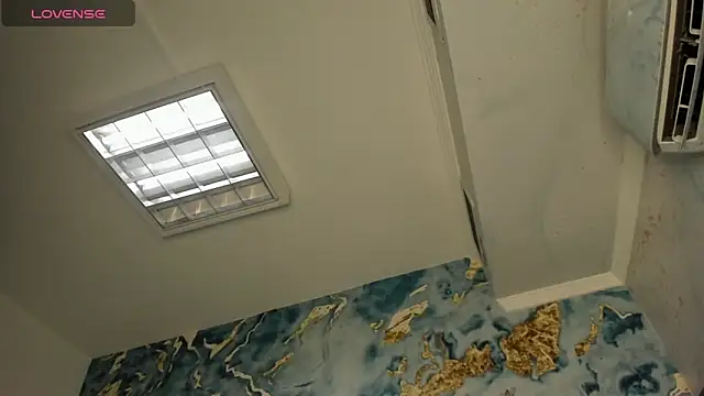 lesly cutee online show from 04.07.26