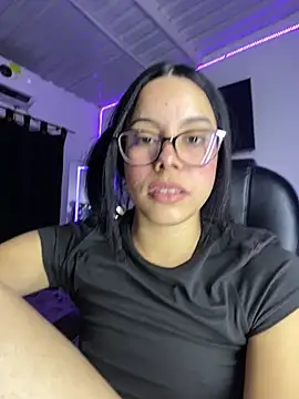 lesly cutee online show from 04.14.26