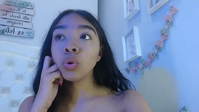 pocahontamoon online show from 09.19.25