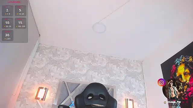 loghan fox online show from 09.25.25