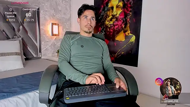 loghan fox online show from 10.14.25