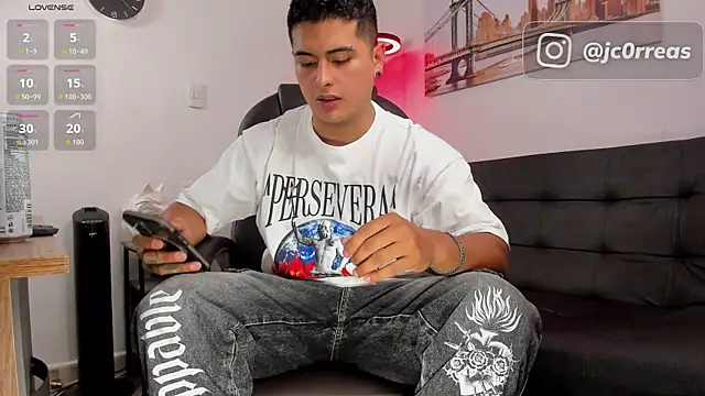  Juanes online show from 10.25.25