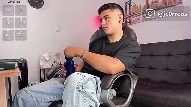  Juanes online show from 11.12.25