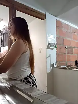 Arianna Moss online show from 09.23.25