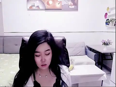 iukoi 77 online show from 03.04.26