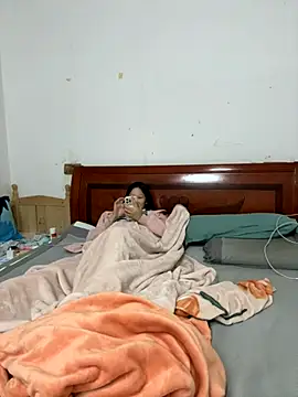 Snapshot of bin888999 chatting on 11.02.25 bin888999 online show from 11.02.25