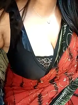 Snapshot of sassylisa chatting on 04.05.26 sassylisa online show from 04.05.26