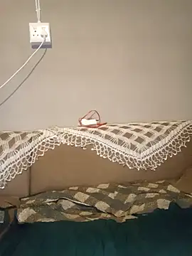 Snapshot of ManInbkack chatting on 10.28.25 ManInbkack online show from 10.28.25