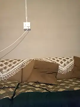 Snapshot of ManInbkack chatting on 10.29.25 ManInbkack online show from 10.29.25