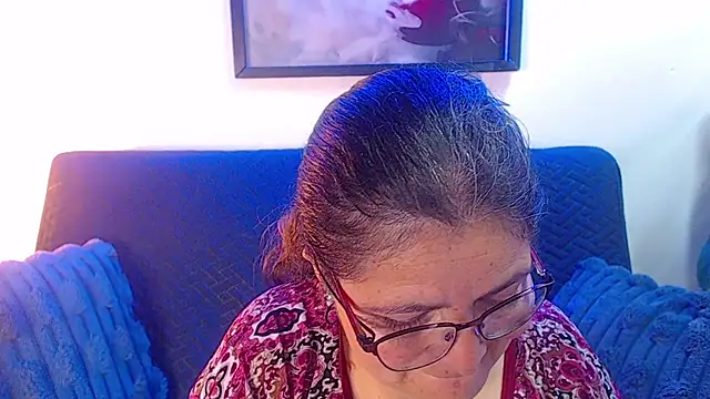 Snapshot of Linda_banks_ chatting on 11.16.25 Linda banks online show from 11.16.25