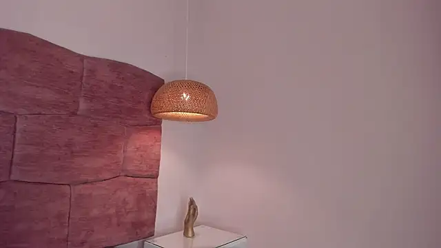 dani velvet online show from 02.03.26