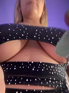 ChannelConnor  online show from 09.19.25