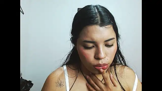 Naomi-Simpson online show from 10.26.25