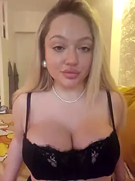 misstitmouseofficial online show from 10.19.25