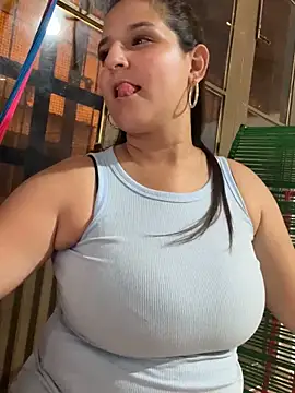 Alina0 online show from 10.05.25