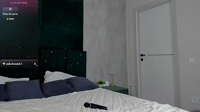 MalvinaDream online show from 04.18.26