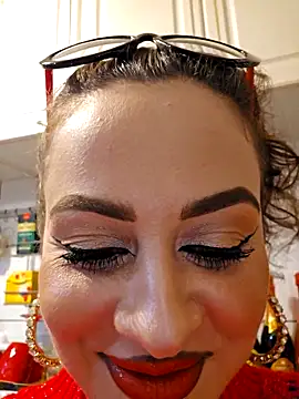 ShineBright88 online show from 02.17.26