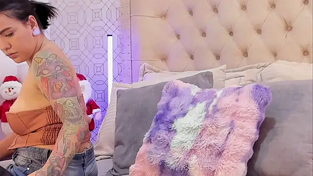 SuccubusDolly online show from 11.20.25