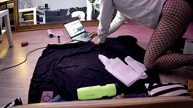 Toysboy67bi online show from 09.28.25