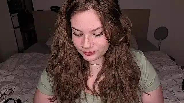 Snapshot of MaeNoir chatting on 01.09.26 MaeNoir online show from 01.09.26