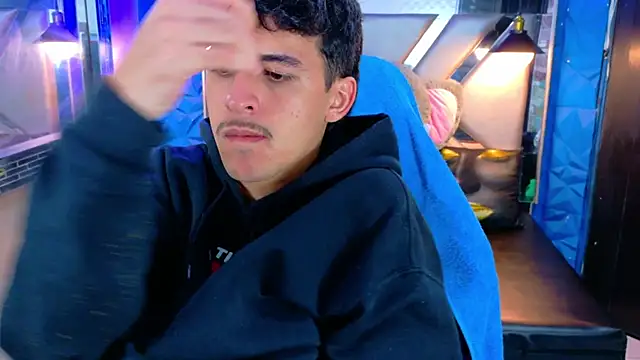 Snapshot of Alan_Del_Reyx chatting on 09.23.25 Alan Del Reyx online show from 09.23.25